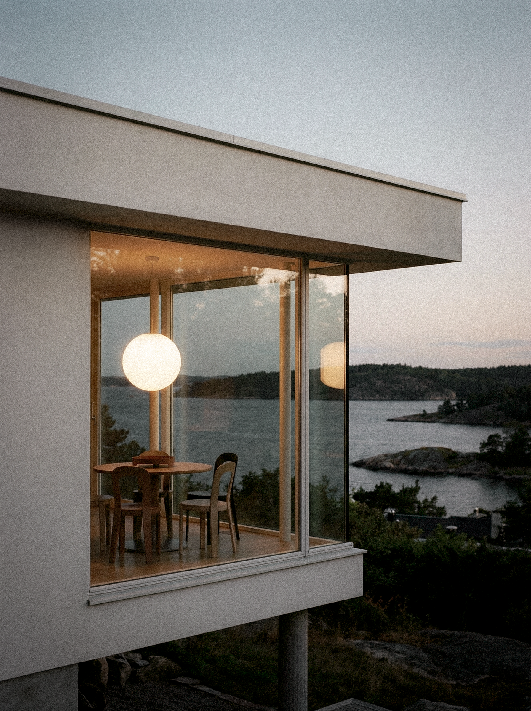 Scandinavian Lighting — Sculpture and Function for Shifting