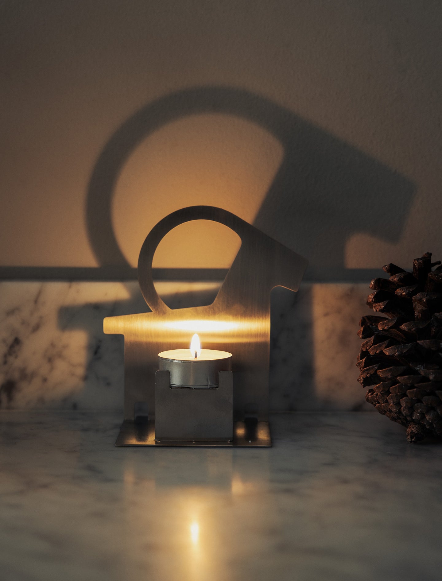 Pop-Up Candle Holder