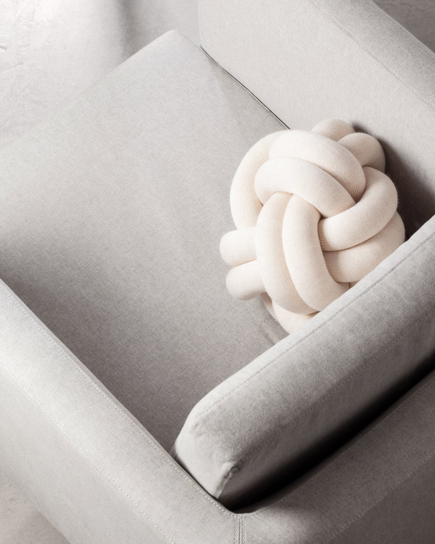 Knot Cushion