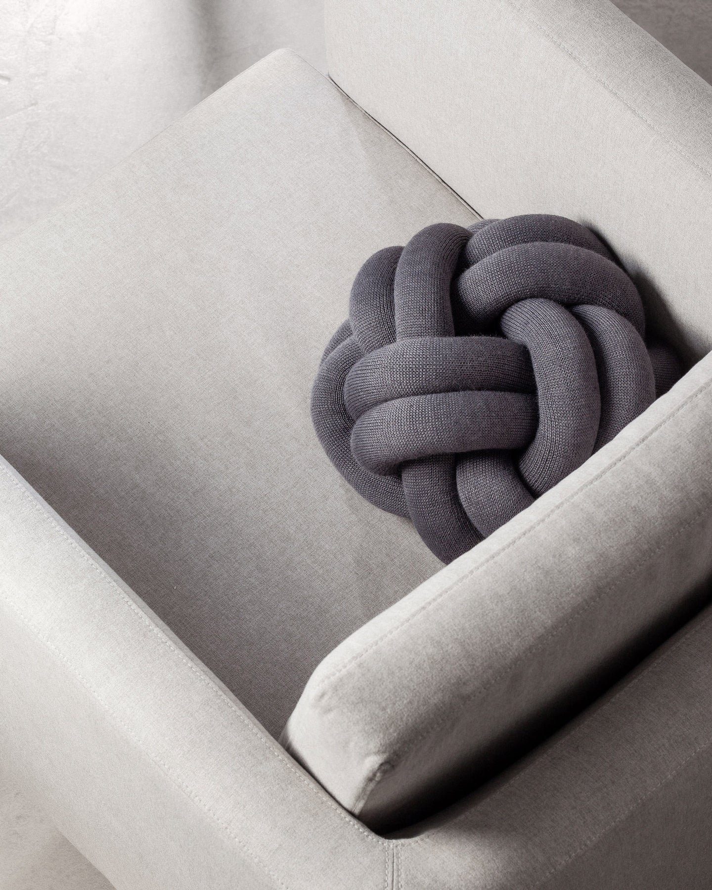 Knot Cushion