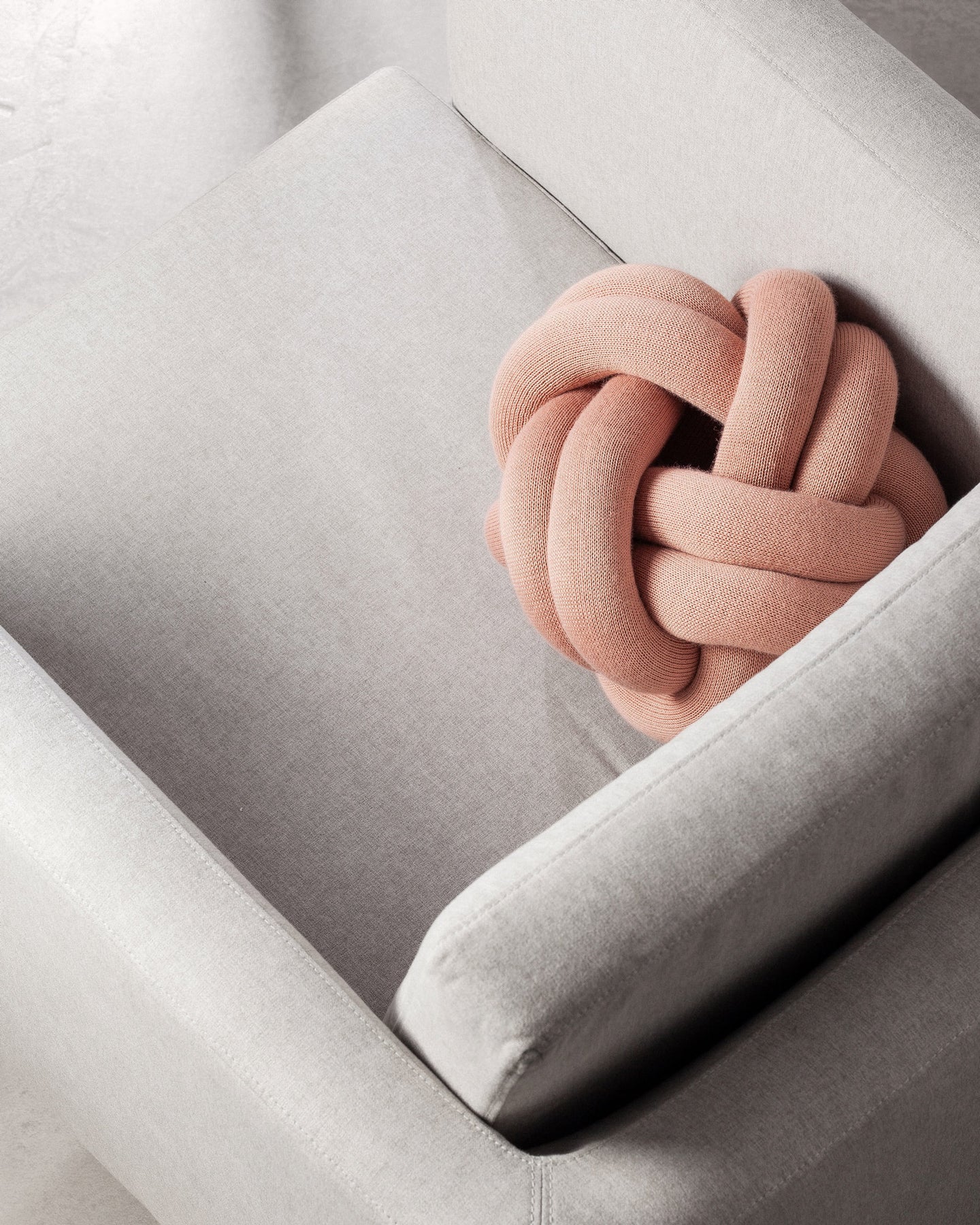 Knot Cushion