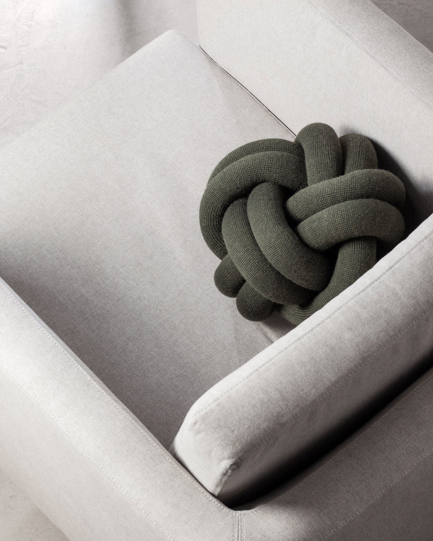 Knot Cushion