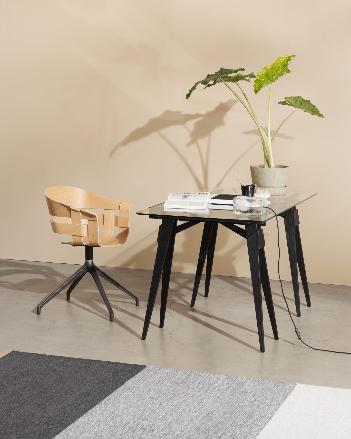 Arco Desk